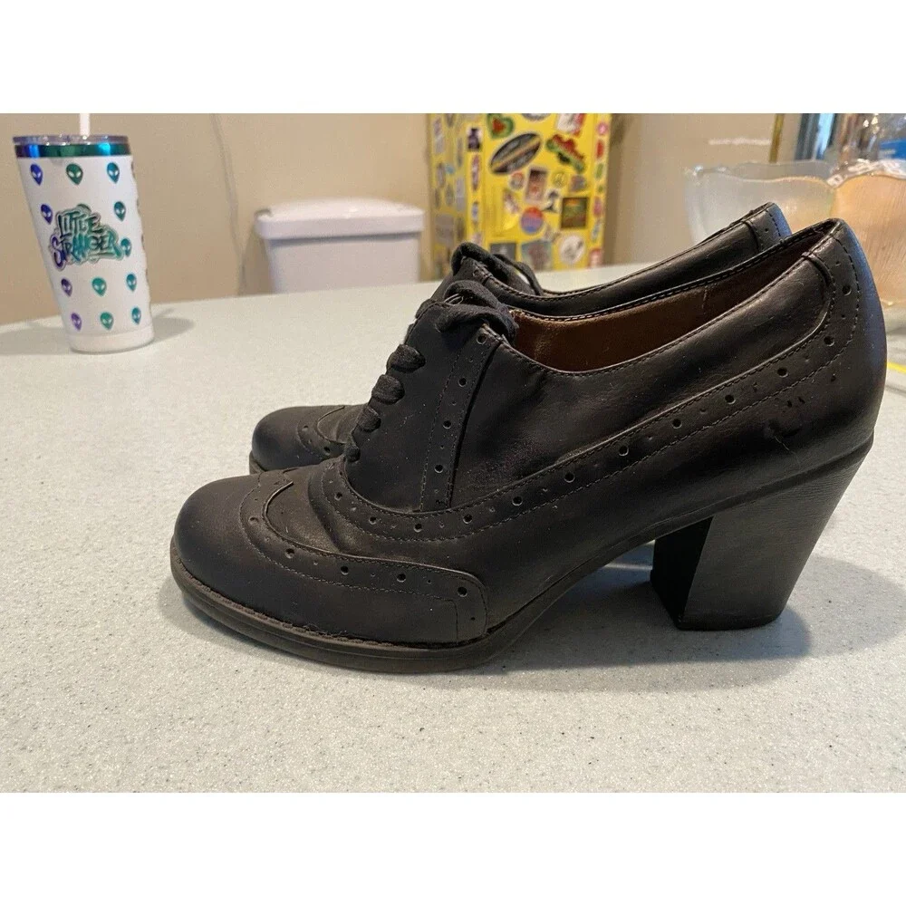 Joyce Women’s Black Leather Wingtip Brogue Lace-Up Oxford Heels Sz 9